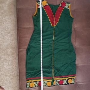 Emerald green kurti/tunic with embroidery work